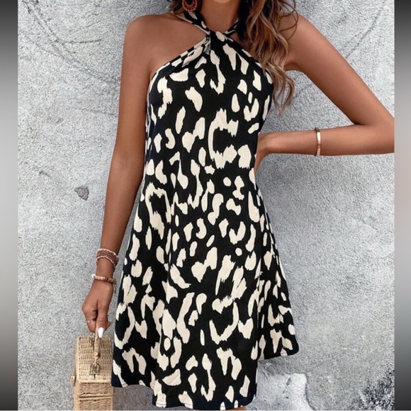 ❣️LAST CHANCE❣️NWT Leopard Print Sexy Halter Sun Dress. - Picture 3 of 12